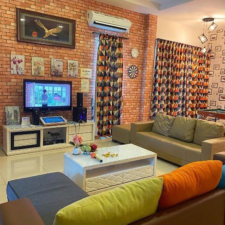 Teluk Batik 17Paradisehome Private Pool Karaoke Snooker Bbq 15Pax Lumut Eksteriør billede