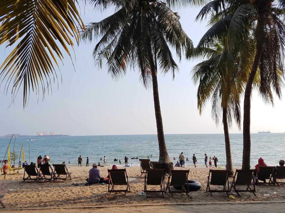 Teluk Batik 17Paradisehome Private Pool Karaoke Snooker Bbq 15Pax Lumut Eksteriør billede