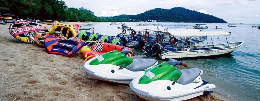 Teluk Batik 17Paradisehome Private Pool Karaoke Snooker Bbq 15Pax Lumut Eksteriør billede
