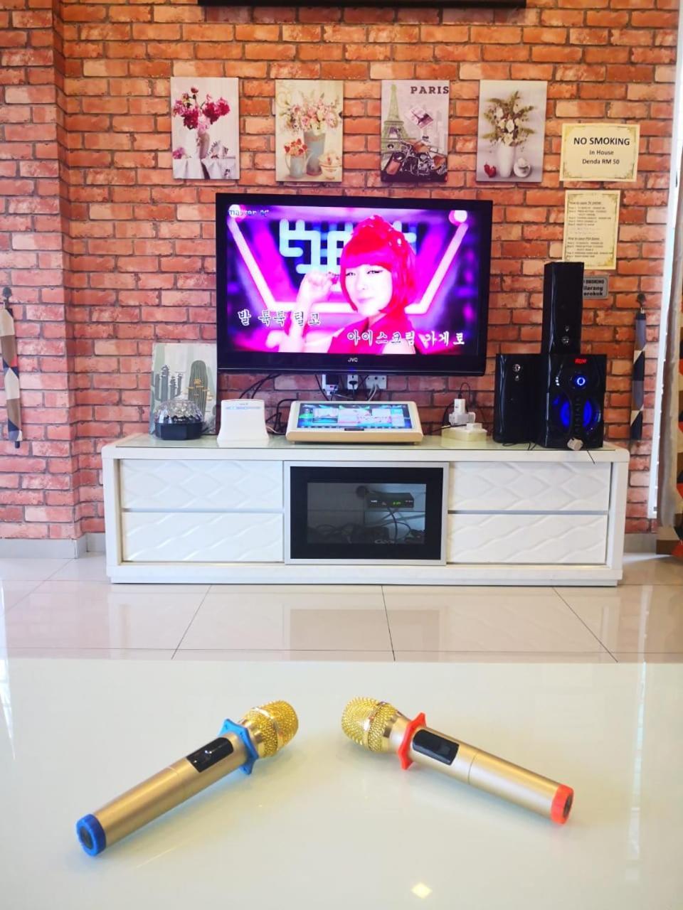 Teluk Batik 17Paradisehome Private Pool Karaoke Snooker Bbq 15Pax Lumut Eksteriør billede