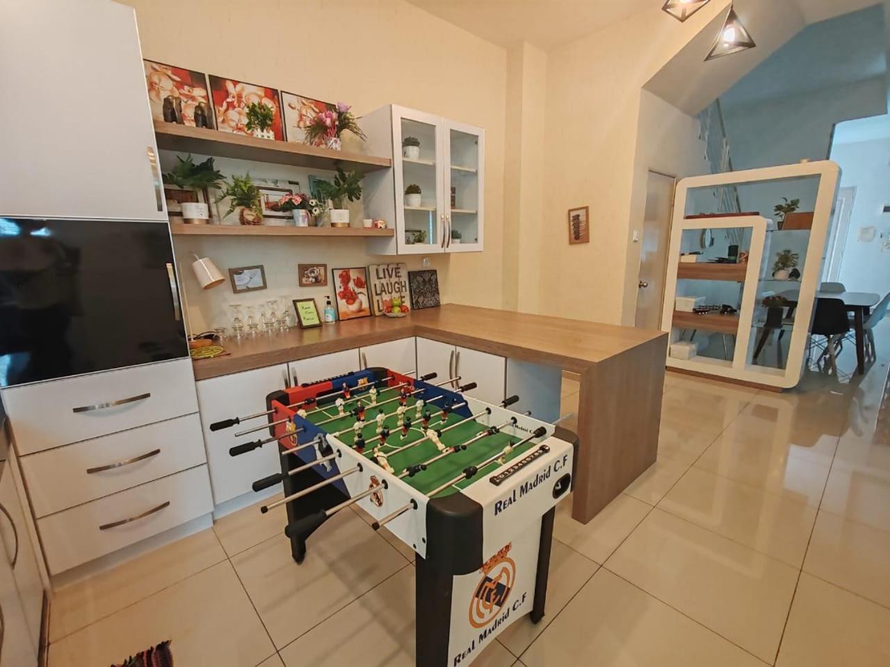 Teluk Batik 17Paradisehome Private Pool Karaoke Snooker Bbq 15Pax Lumut Eksteriør billede